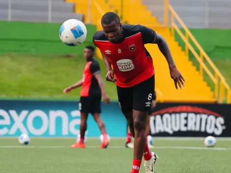 Alajuelense toma una decisión tras la grave denuncia contra Larry Angulo