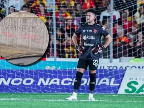 Tensión en Alajuelense: la afición amenaza a los jugadores