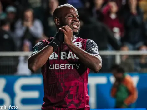 Javon East le responde a un ídolo de Saprissa