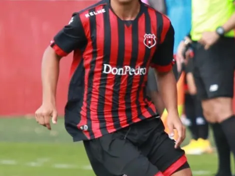 Se formó en Alajuelense, Carevic no le dio lugar y dio el salto en EEUU
