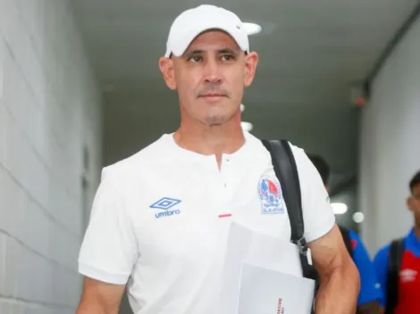 Olimpia sentencia el futuro de Eduardo Espinel ¿Le están haciendo la ‘cama’?