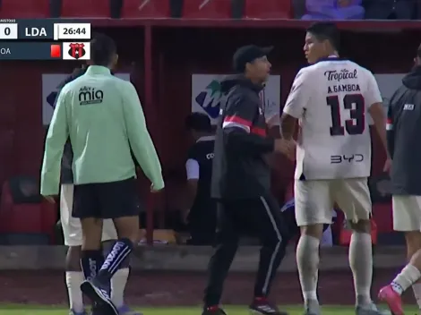 Alexis Gamboa genera indignación en México por su gesto tras ser expulsado con Alajuelense