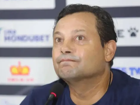 “Hay acuerdo”: mientras Saprissa busca técnico, Jeaustin Campos toma la decisión que sacude Honduras