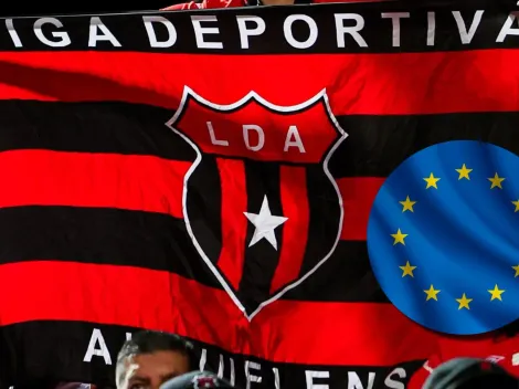 Alajuelense va por un delantero que es figura en Europa