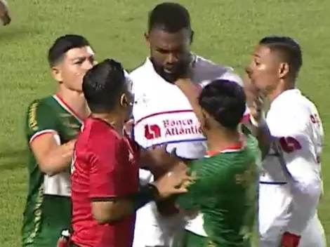 Alexy Vega hizo un Anangonó: la cachetada que le dio a un jugador de Olimpia en la derrota de Marathón