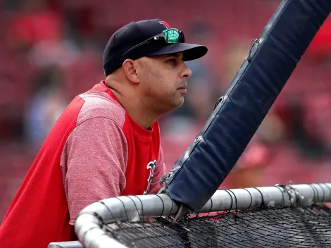 Alex Cora se entrevistó con el GM de los Red Sox y está cerca de regresar 