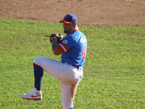 Video: Así se ve Yadier Molina jugando como pitcher en la Liga de Puerto Rico 