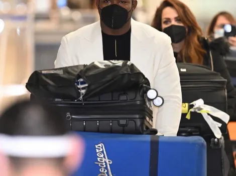 Video: Así recibieron a Yasiel Puig en el aeropuerto para jugar en la Liga de Corea 