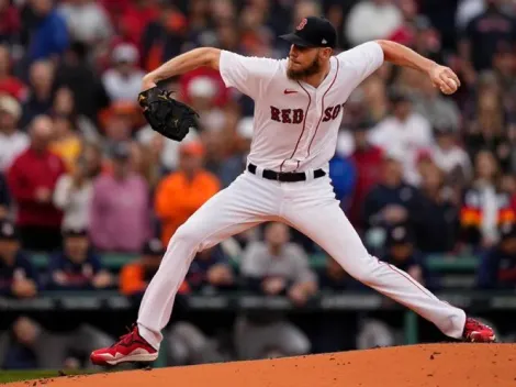 Oficial: Chris Sale será baja dos meses debido a una fractura en una de sus costillas