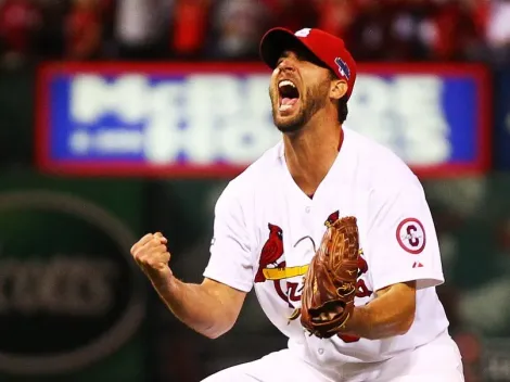 Adam Wainwright regresará a lanzar con los Cardinals para el 2023