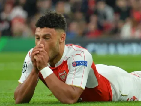 Oxlade-Chamberlain dio like a tuit que pedía el despido de Wenger