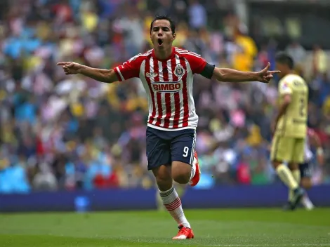 Omar Bravo visita a Chivas para apoyar a Tomás Boy