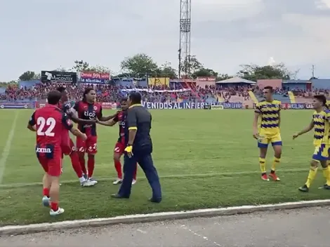 Video: Bronca en El Salvador con el Gullit Peña; lo llaman "borracho, hijo de..."