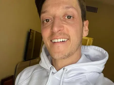 Mesut Özil comparte su emoción por ser nuevo dueño del Necaxa