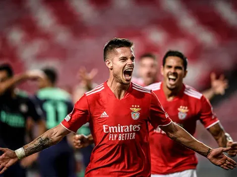Video: Benfica vence al PSV en la ida de los playoffs de la Champions League
