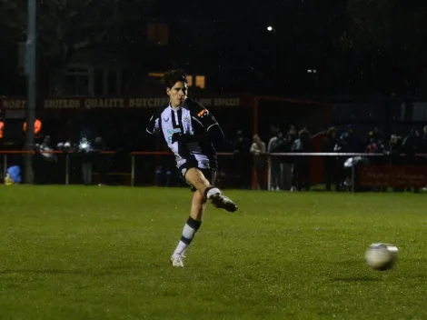 Video: Santi Muñoz anota su primer gol con el Newcastle Sub-23