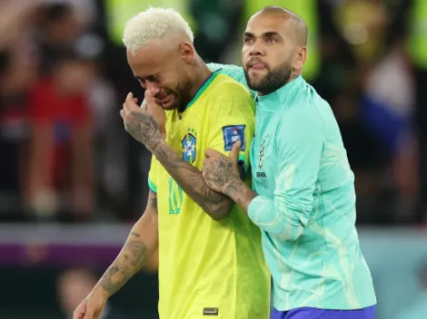 Ney rompe en llanto y Dani Alves corre a consolarlo | VIDEO