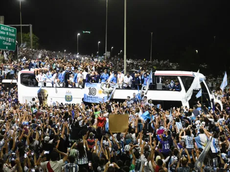 ¡Se volvieron locos! Se desata el caos en Argentina por desfile de los Campeones del Mundo | VIDEO