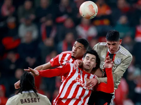 Destrozan a Edson Álvarez tras eliminación del Ajax en la Europa League