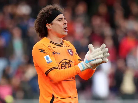 ¡Se queda! Salernitana renovaría a Memo Ochoa y así lo anunció