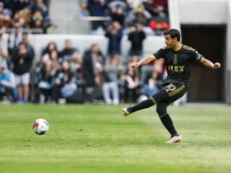 Carlos Vela recibe lujoso anillo de Campeón a lo NFL o NBA