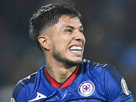 Carlos Salcedo reaparece con jersey de Cruz Azul