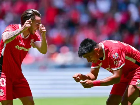 Jugadores de Toluca encienden las redes por polémico festejo