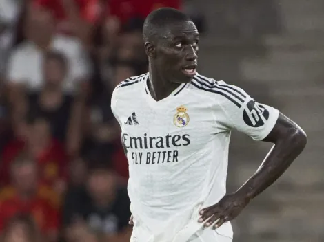 ¡Aprovecha el tiempo en las gradas! El viral video de Ferland Mendy ligando en el Bernabéu