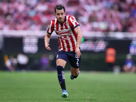 Alan Mozo se burla de sus compañeros de Chivas