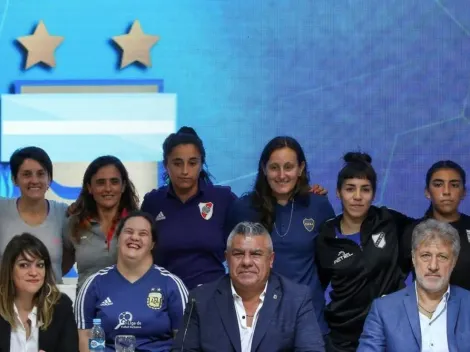 Tapia anunció que se profesionaliza el fútbol femenino