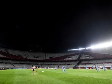 Una noche extraña en el Monumental