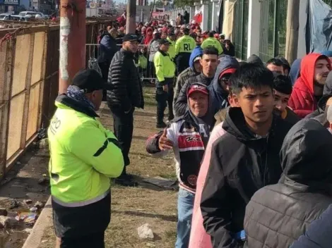 Furor por las entradas en Chaco: se agotó la venta online y siguen las largas filas en el estadio