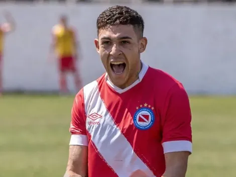 VIDEO: el golazo a lo Juanfer del primo de Montiel en Argentinos Juniors