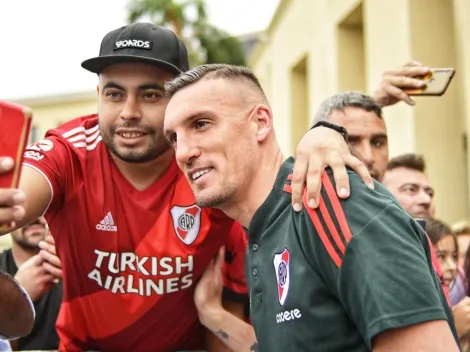 River se acercó a saludar a los hinchas tras el enojo de anoche