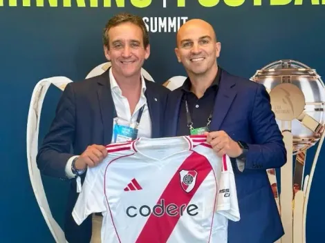 El ex River que recibió de regalo la camiseta oficial en Europa: "Gracias"