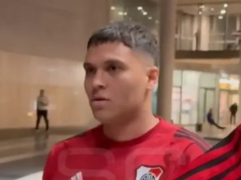 No se vio: Juanfer Quintero cantó al ritmo de la gente de River en Rosario