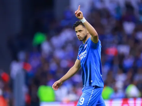 Muchos rumores en México: ¿Ángel Romero se va de Cruz Azul?