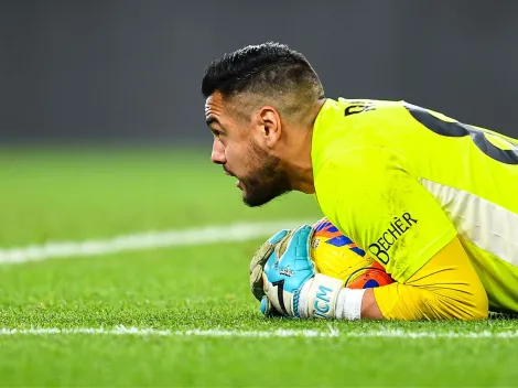 Debuta Romero: cuándo fue la última vez que atajó y cómo le fue en su anterior club