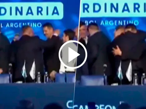 VIDEO | El abrazo entre Riquelme y Chiqui Tapia en la asamblea de la AFA