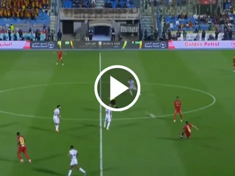 VIDEO | La tremenda asistencia de Equi Fernández para ganar sobre la hora en Arabia