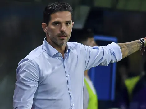 Gago podría meter un cambio de esquema en Boca por la baja de Cavani: "Es una opción real"