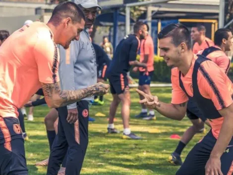 Nicolás Castillo entrena jugando al "Cachipún"