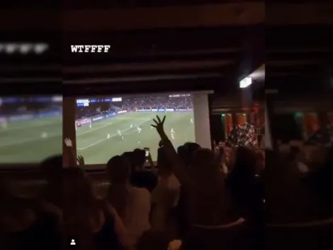 Video | Hinchas del Ajax gritaban una cuenta regresiva...