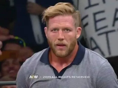 Jake Hager hace su debut en AEW y destruye a Cody Rhodes