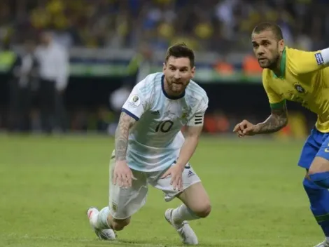 La del picado: Dani Alves asegura que están acostumbrados a ganarle a Argentina