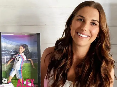 Alex Morgan tiene su muñeca Barbie