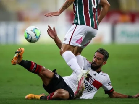 Isla se consolida en Flamengo y asoma como titular