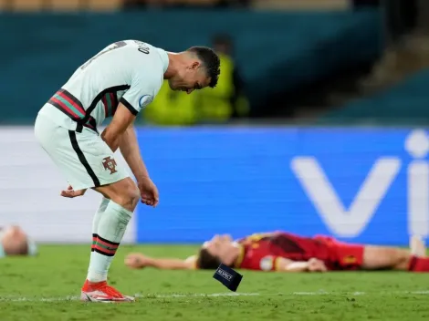 Cristiano Ronaldo patea la jineta de capitán tras eliminación