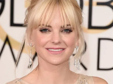 Anna Faris revela que se casó "en secreto" con Michael Barrett