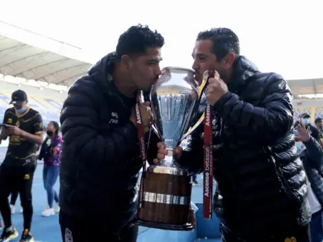 La dupla de Tapia y Riffo levantan la copa: "Es un amigo del alma"